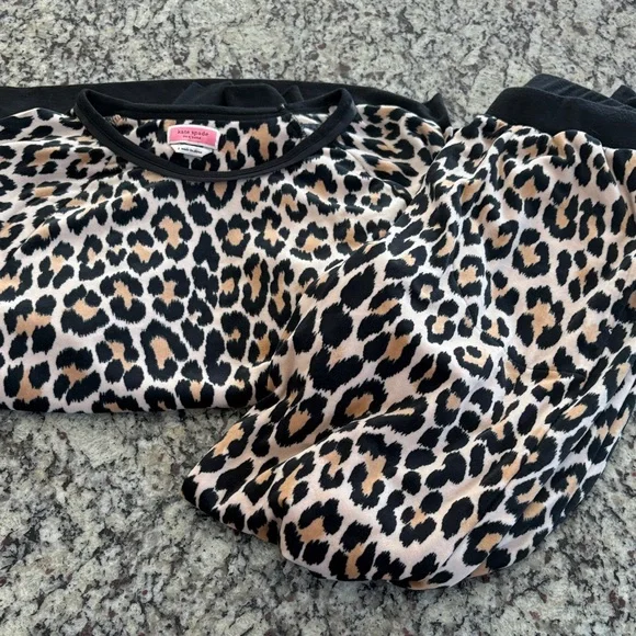 Kate Spade Velour Leopard PJ Set - Picture 1 of 8